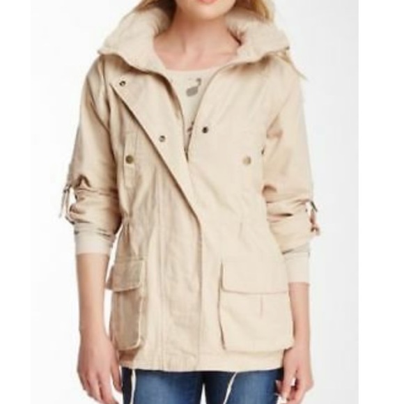 Cargo/utility jacket size medium— like new! - Picture 2 of 5